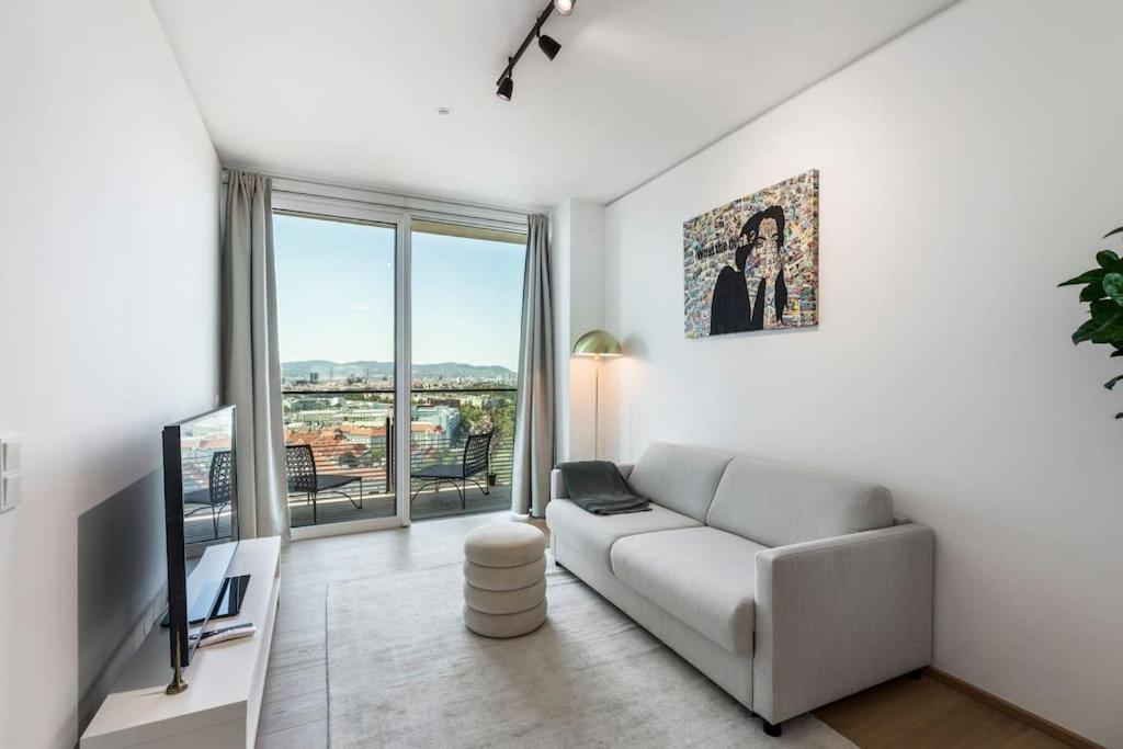 Design Apartment With Amazing View Over Vienna Exterior photo
